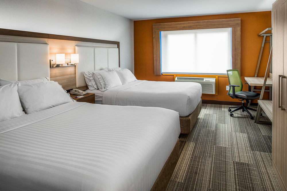 Holiday Inn Express Bedford By Ihg Exterior foto